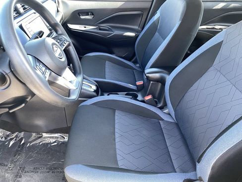 Certified 2025 Nissan Versa SV FWD image 27