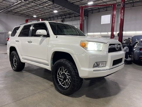 Used 2012 Toyota 4Runner SR5 image 3