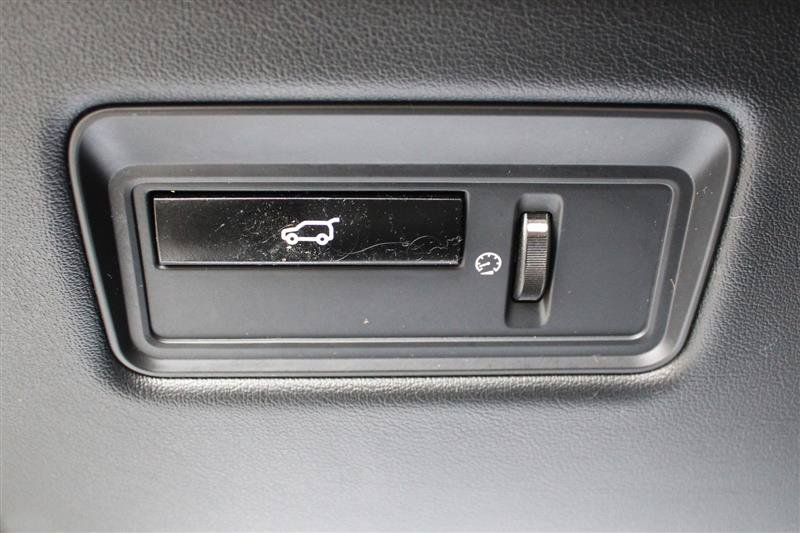 Used 2014 Land Rover Range Rover Sport HSE AWD/4WD image 19