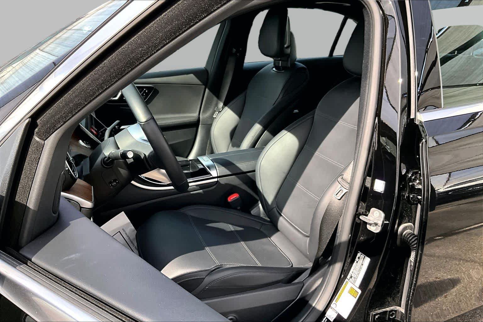 Used 2026 Mercedes-Benz C 300 Sedan image 8