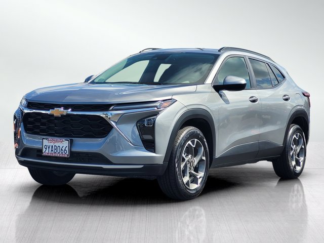 Used 2026 Chevrolet Trax LT FWD image 8