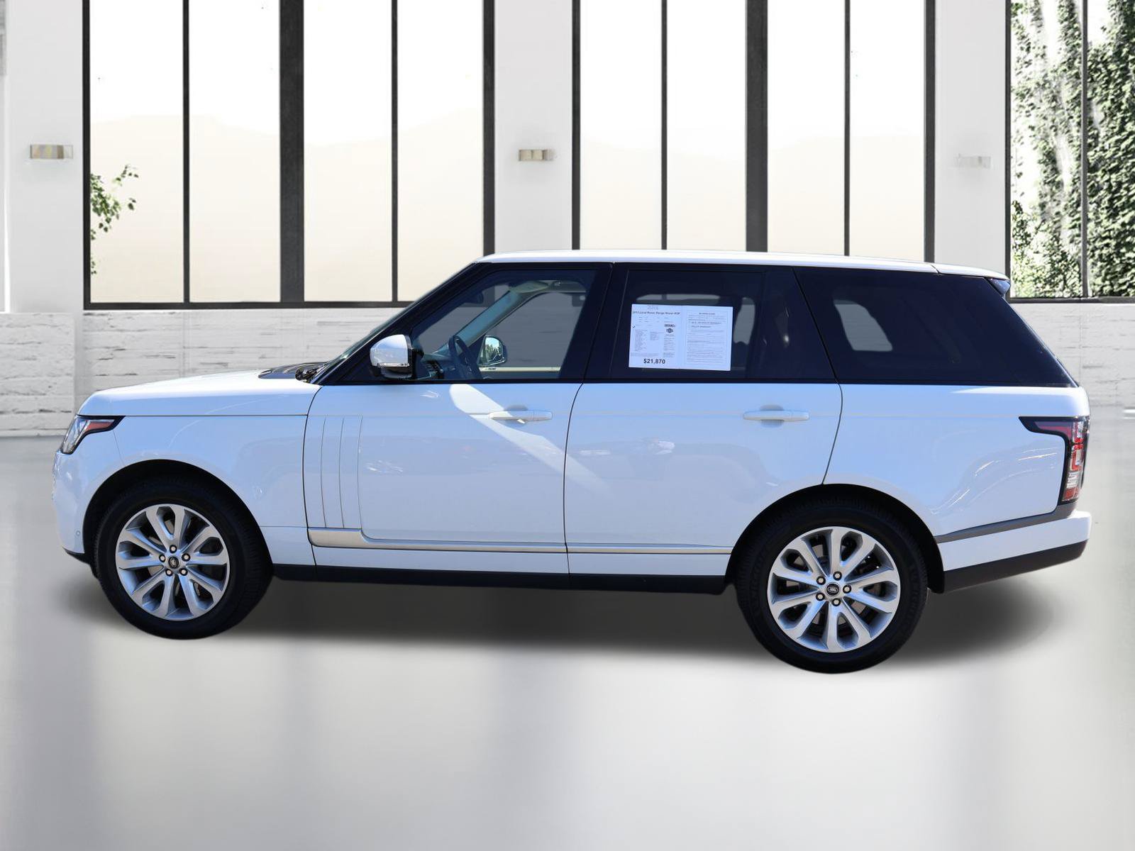 Used 2013 Land Rover Range Rover HSE AWD/4WD image 2