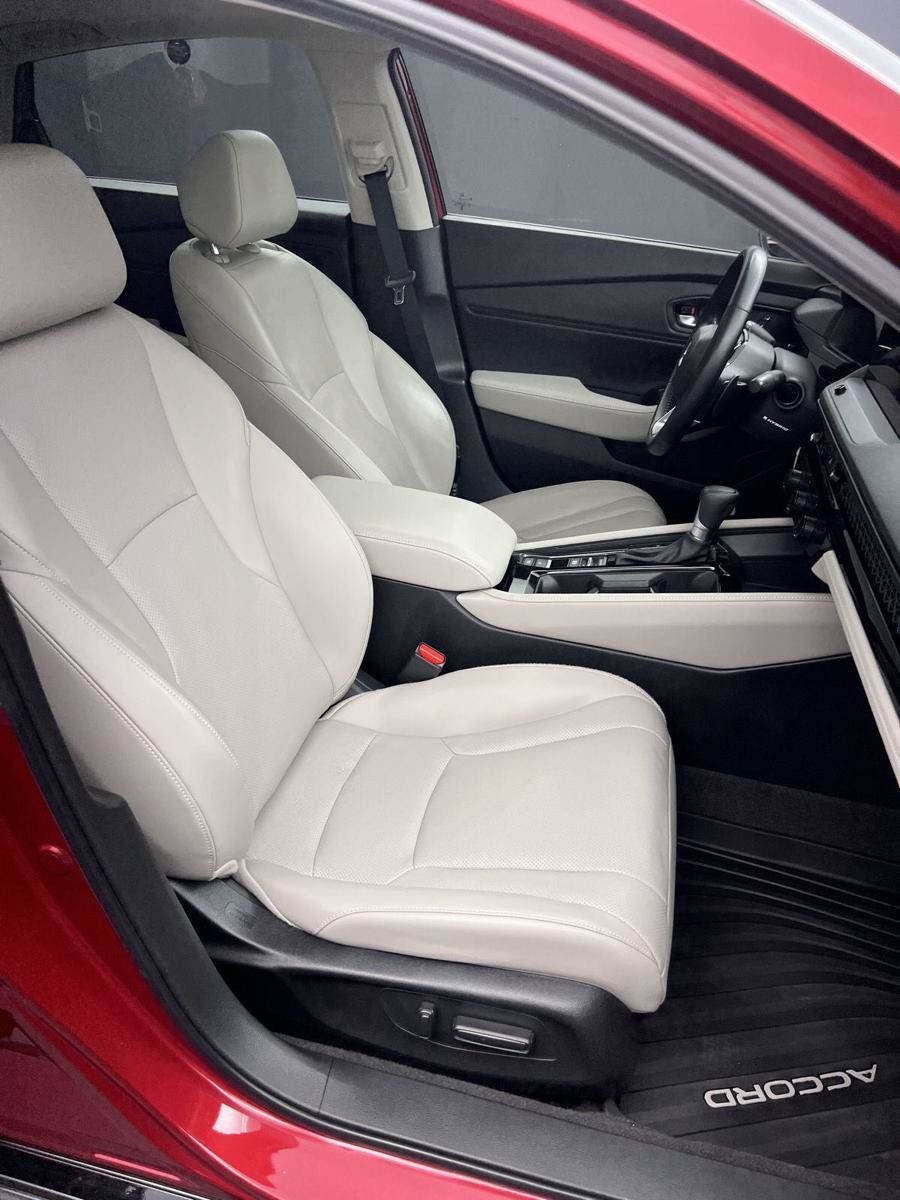 Used 2024 Honda Accord Touring image 23