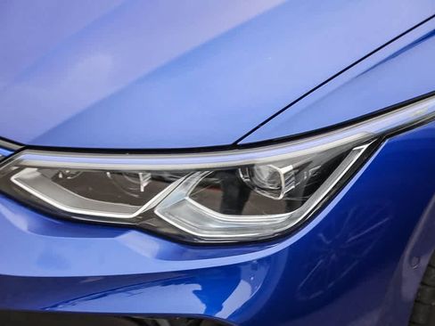 Used 2023 Volkswagen Golf R image 7