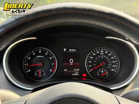 Used 2023 Kia Stinger GT-Line w/ Sun & Sound Package AWD/4WD image 13