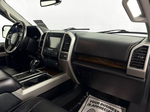 Used 2019 Ford F150 Lariat AWD/4WD image 29