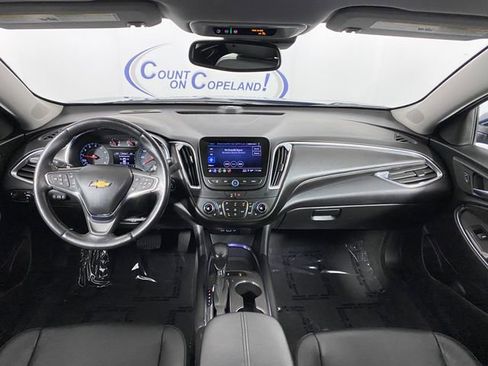 Certified 2021 Chevrolet Malibu LT w/ Leather Package image 14