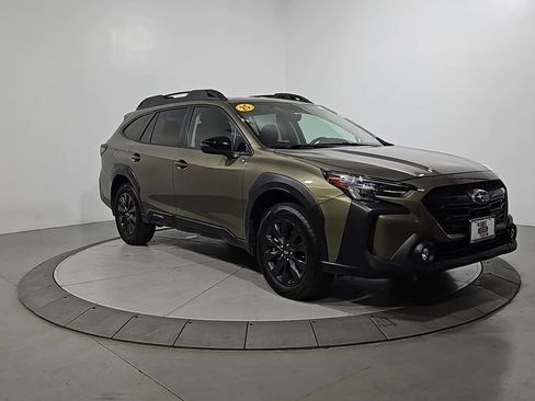 Certified 2025 Subaru Outback Onyx Edition image 8