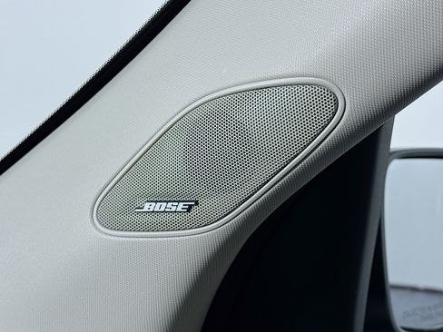 New 2025 Honda Pilot Touring image 19