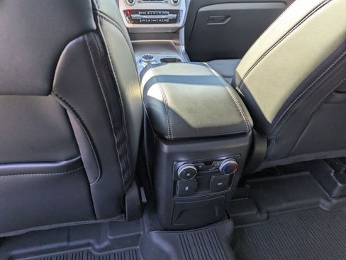 Certified 2022 Ford Explorer XLT w/ Equipment Group 202A image 31