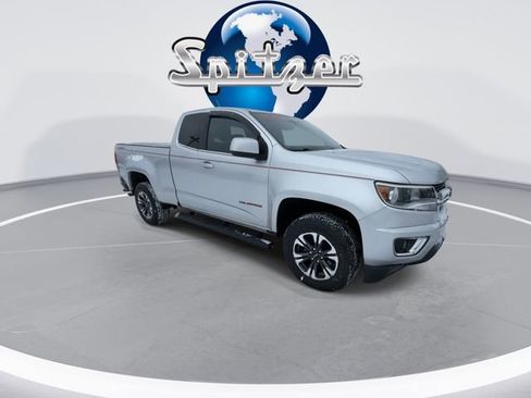 Used 2015 Chevrolet Colorado LT w/ LT Convenience Package image 2