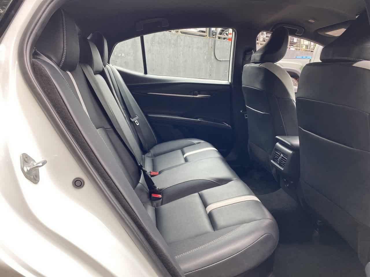 Used 2025 Toyota Camry SE FWD image 17