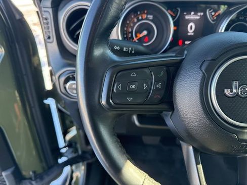 Used 2022 Jeep Gladiator Willys image 27