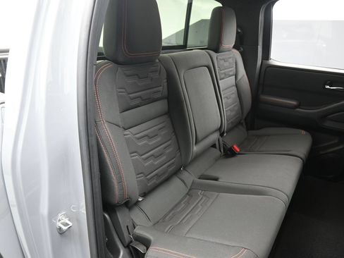 Certified 2025 Nissan Frontier PRO-4X AWD/4WD image 13