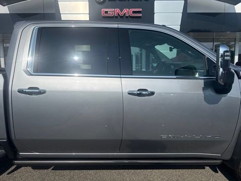 New 2026 GMC Sierra 2500 Denali w/ Denali Reserve Package AWD/4WD image 31
