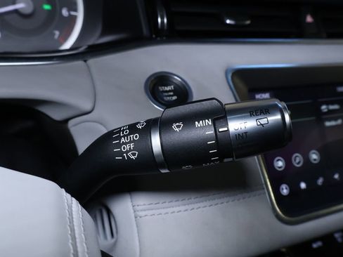 Used 2020 Land Rover Range Rover Evoque S image 22