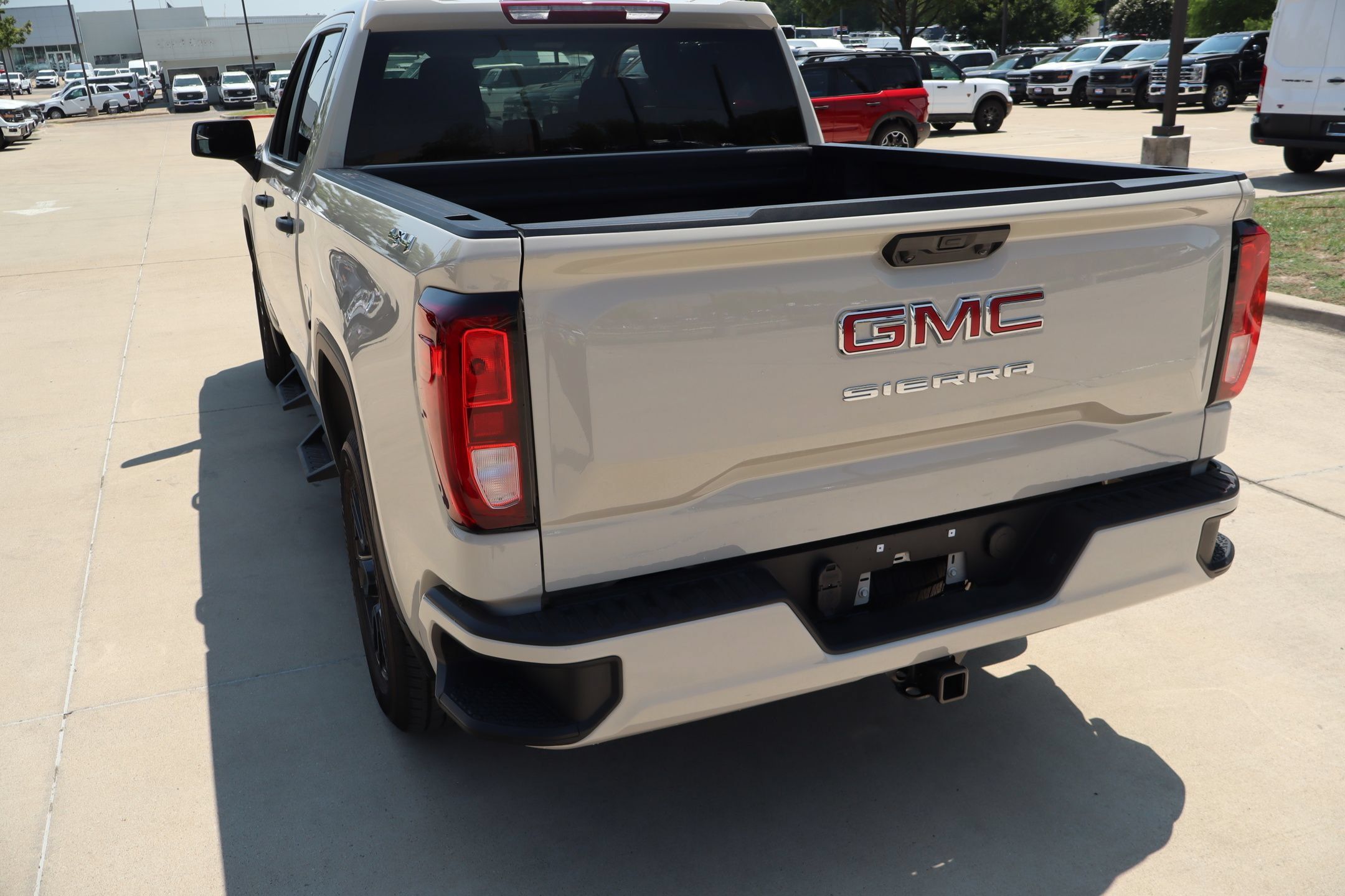 Used 2026 GMC Sierra 1500 Pro w/ Graphite Edition AWD/4WD image 28
