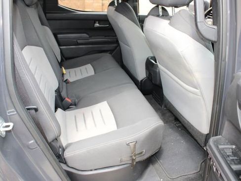 Used 2024 Toyota Tacoma TRD Off-Road image 16