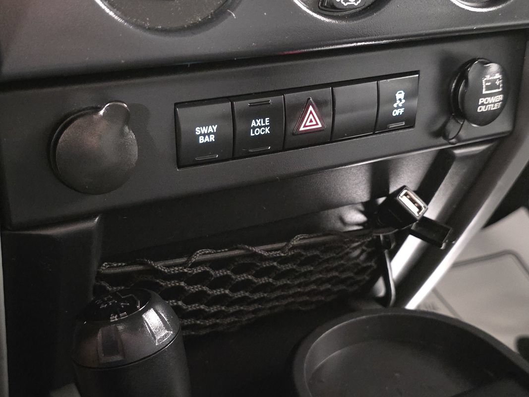 Used 2010 Jeep Wrangler Unlimited Rubicon w/ Dual Top Group AWD/4WD image 35