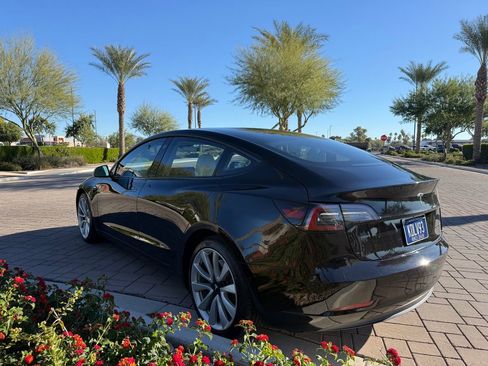 Used 2018 Tesla Model 3 Long Range image 4