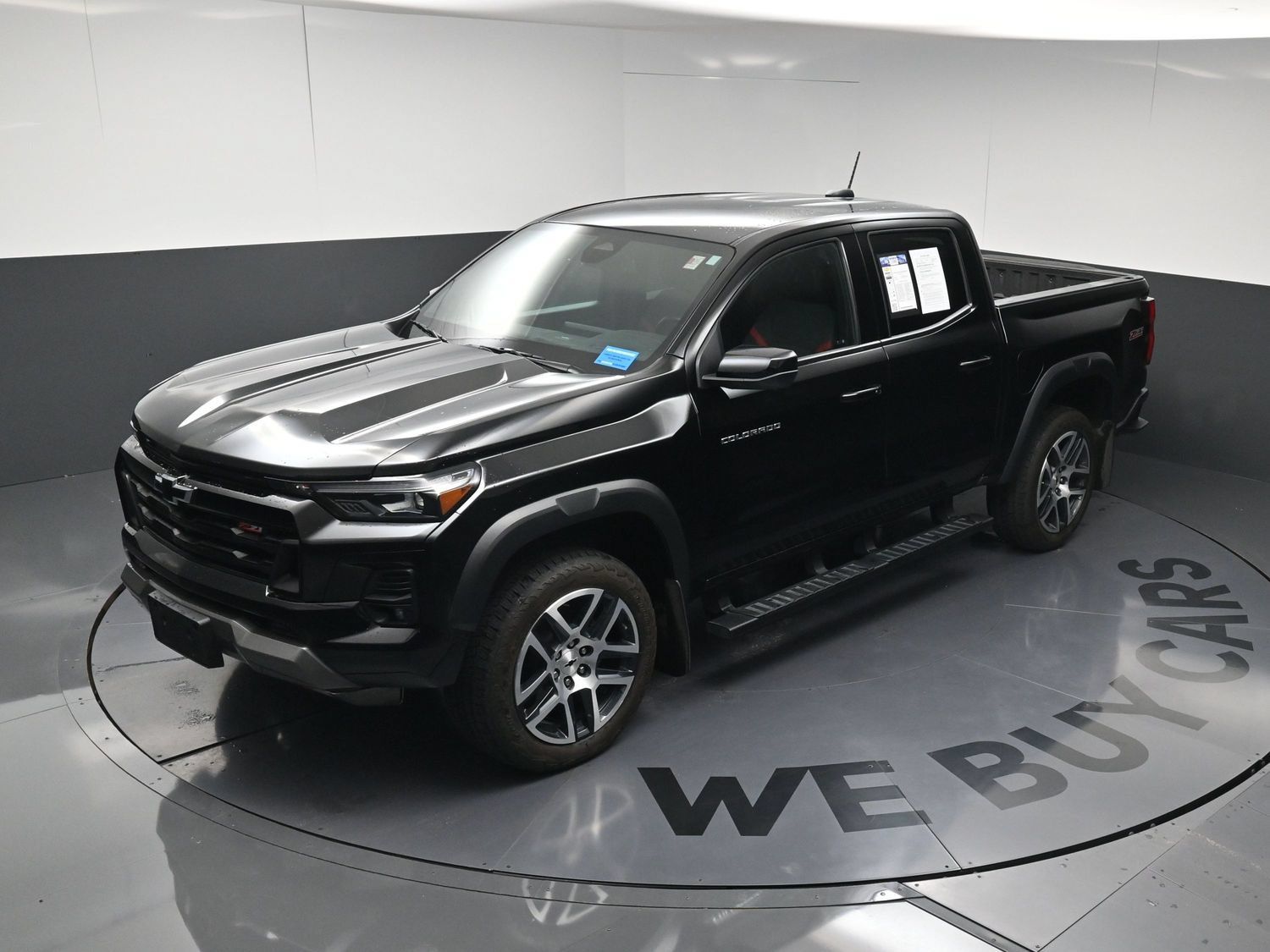 Used 2024 Chevrolet Colorado Z71 w/ Z71 Convenience Package 2 AWD/4WD image 21