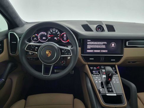 Used 2022 Porsche Cayenne GTS AWD/4WD image 18