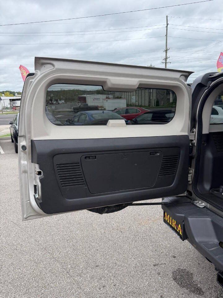 Used 2008 HUMMER H3 Luxury AWD/4WD image 48