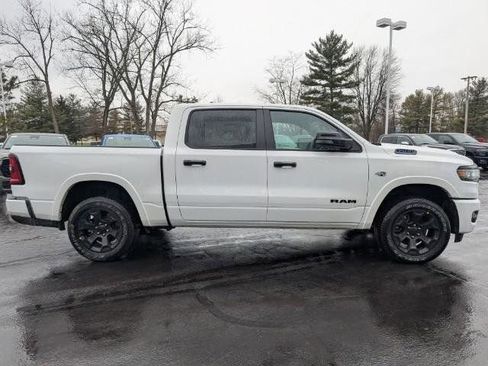 New 2026 RAM 1500 4x4 Crew Cab image 2