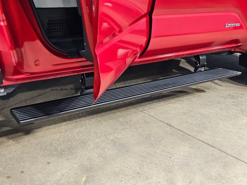 Certified 2025 Toyota Tacoma Limited AWD/4WD image 36