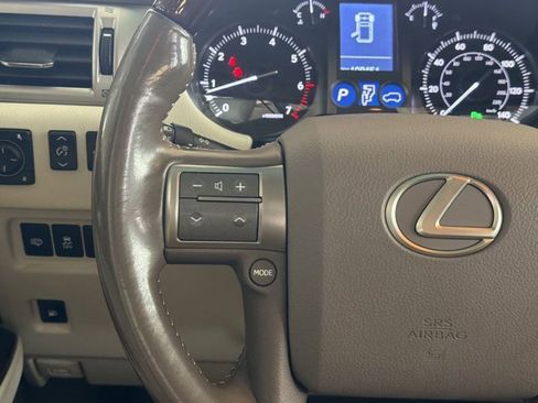 Used 2019 Lexus GX 460 Premium w/ Premium Package AWD/4WD image 16
