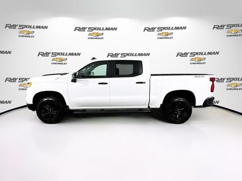 Used 2024 Chevrolet Silverado 1500 LT Trail Boss w/ Protection Package AWD/4WD image 4