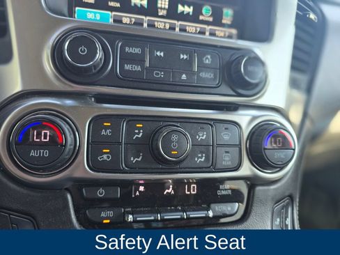 Used 2019 Chevrolet Suburban LT AWD/4WD image 33