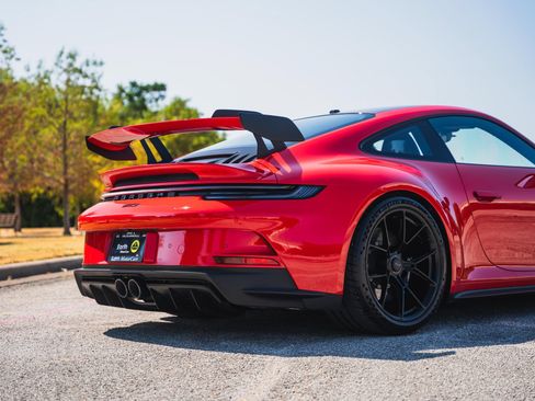 Used 2022 Porsche 911 GT3 RWD image 18