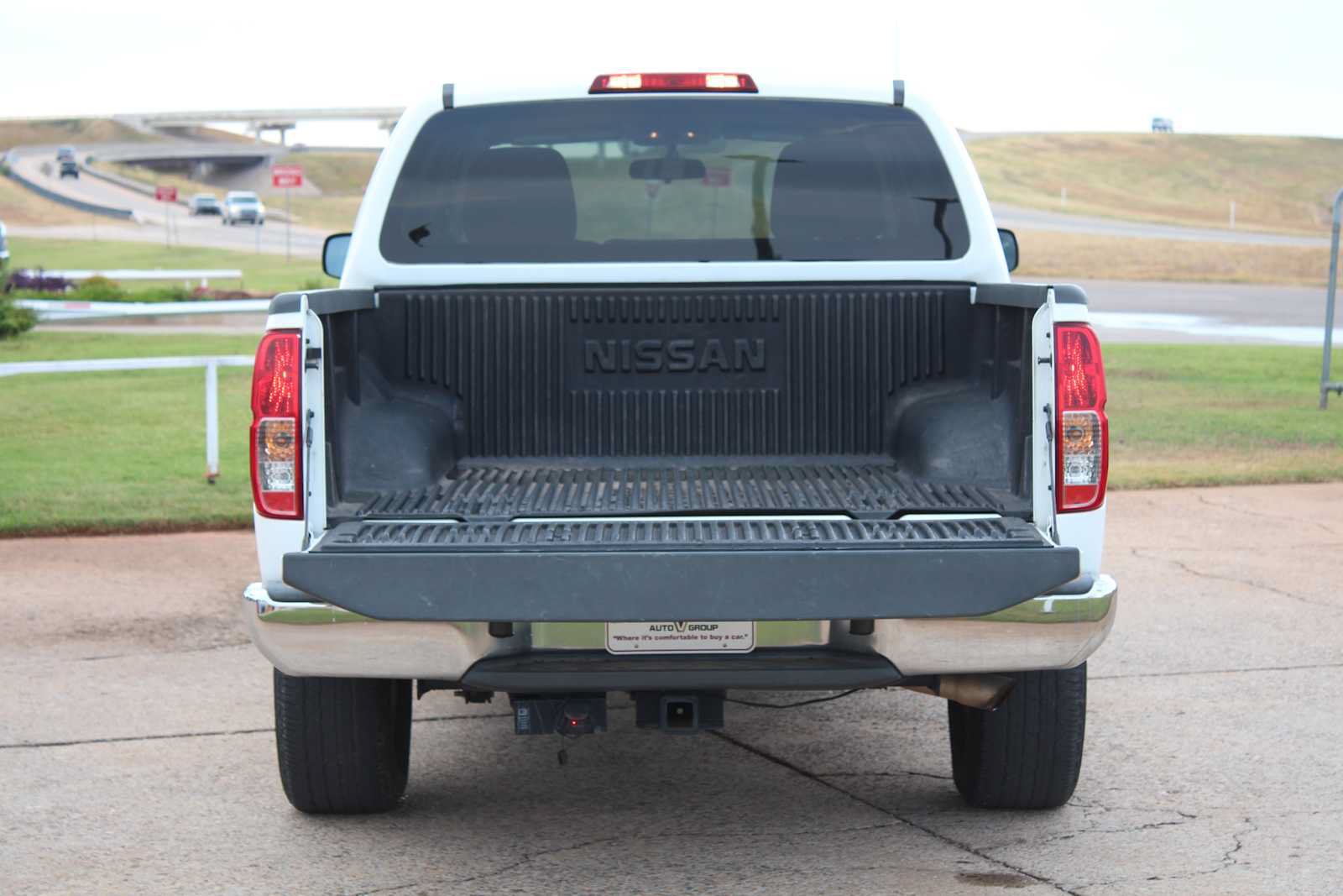 Used 2019 Nissan Frontier SV RWD image 9