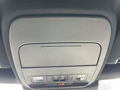 Used 2025 Ford Expedition Max Platinum w/ Stealth Appearance Package image 25