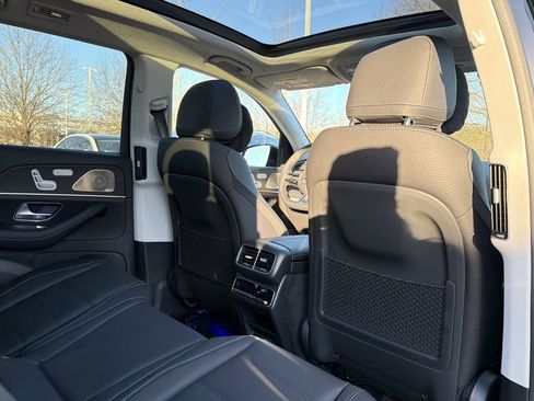 New 2026 Mercedes-Benz GLS 450 4MATIC image 20