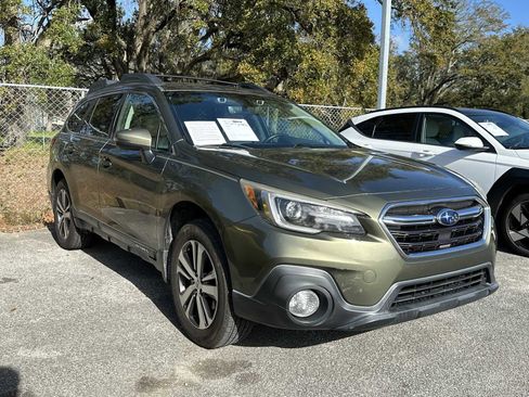 Used 2018 Subaru Outback 2.5i Limited image 2