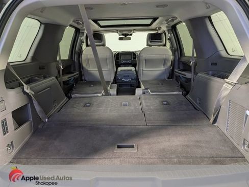 Used 2018 Ford Expedition Limited w/ Equipment Group 301A AWD/4WD image 10