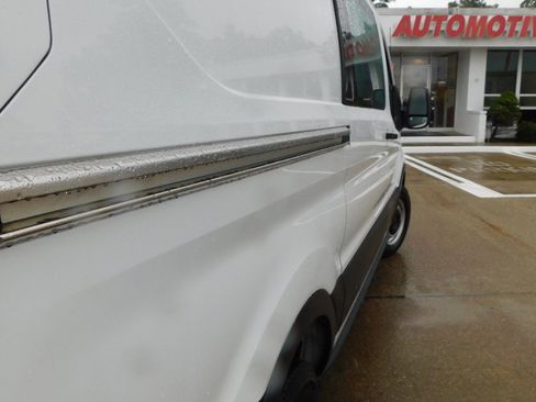 Used 2020 Ford Transit 250 Low Roof image 10