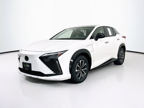 Used 2023 Lexus RZ 450e Premium w/ Technology Package AWD/4WD image 3