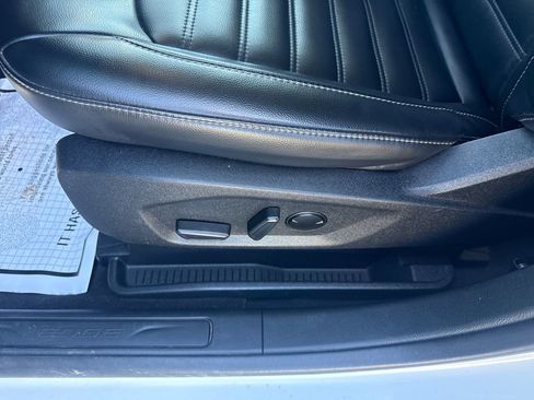 Used 2024 Ford Edge SEL image 27