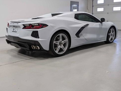Used 2022 Chevrolet Corvette Stingray Premium Conv w/ Battery Protection Package RWD image 8
