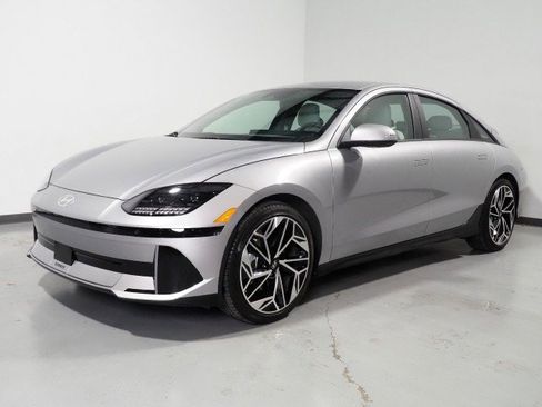 Used 2024 Hyundai Ioniq 6 SEL RWD image 9