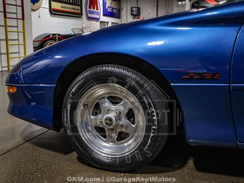 Used 1994 Chevrolet Camaro Z28 image 32