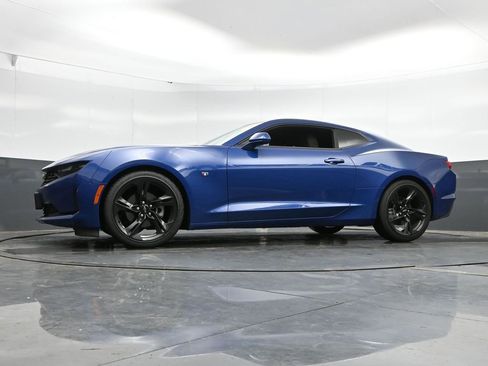 Used 2020 Chevrolet Camaro LT RWD image 43