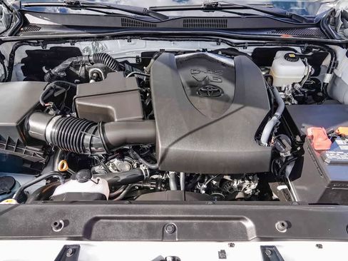 Used 2023 Toyota Tacoma TRD Off-Road image 26