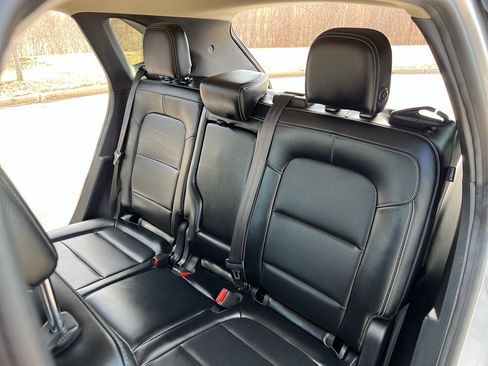 Used 2020 Ford Escape SEL image 35