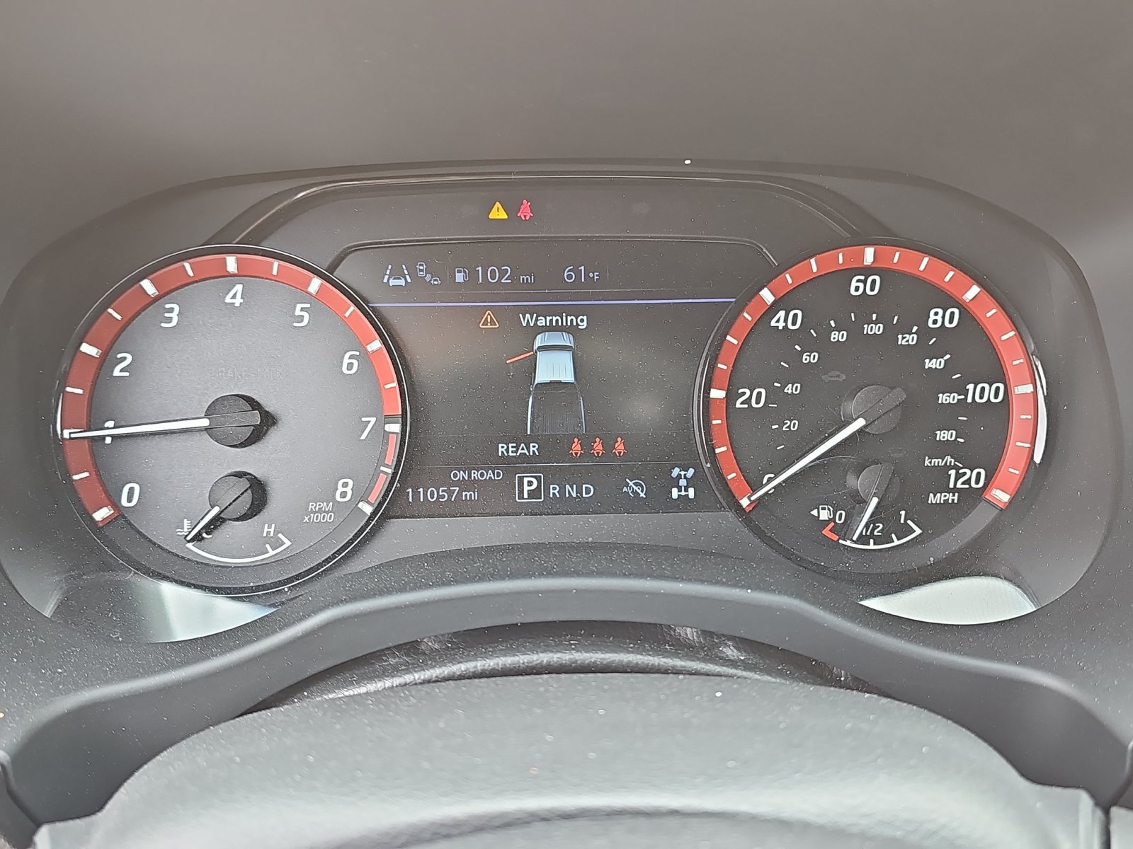Used 2026 Nissan Frontier PRO-4X AWD/4WD image 9