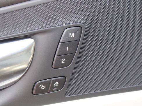 New 2025 Volvo XC60 T8 Plus w/ Protection Package Premier image 10