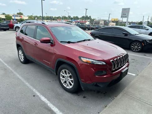 Used 2014 Jeep Cherokee Latitude AWD/4WD image 18
